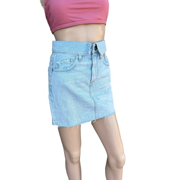 New Jean Atelier Cut Off Medium Wash Denim Mini Flip Skirt in Sky Color Size 24 - Picture 5 of 15